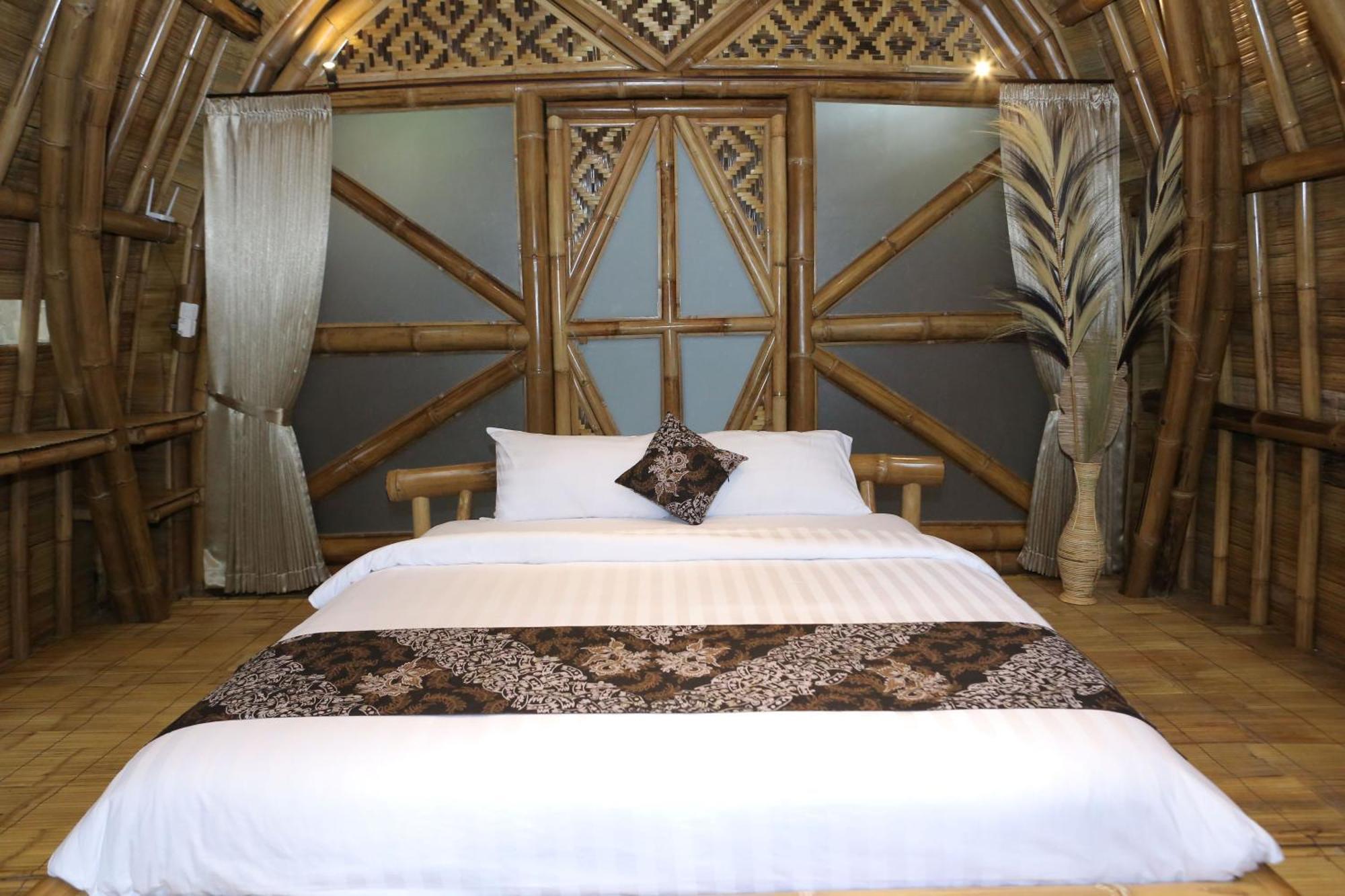 The Osing Bamboo Resort - A Liberta Collection Баньюванги Экстерьер фото