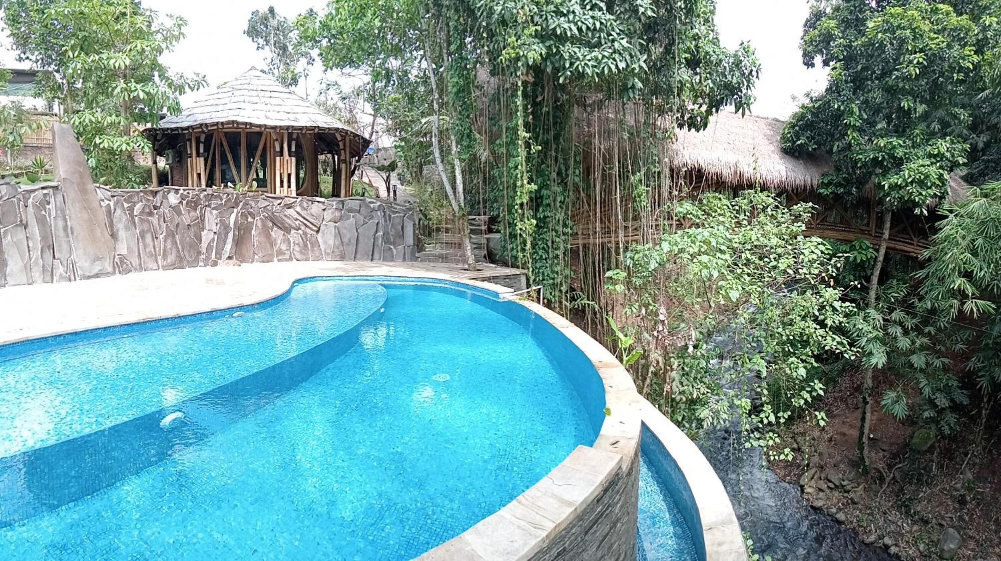 The Osing Bamboo Resort - A Liberta Collection Баньюванги Экстерьер фото